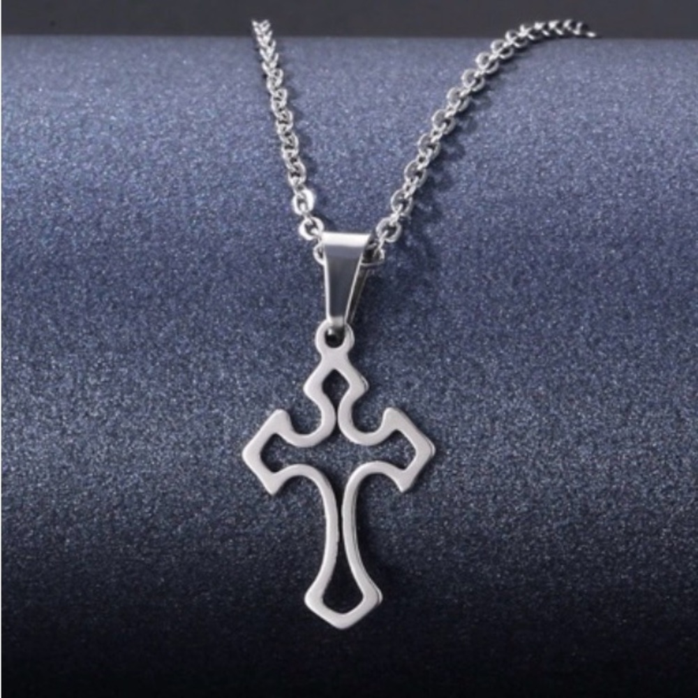 Elegant Sterling Silver Cross Pendant Necklace